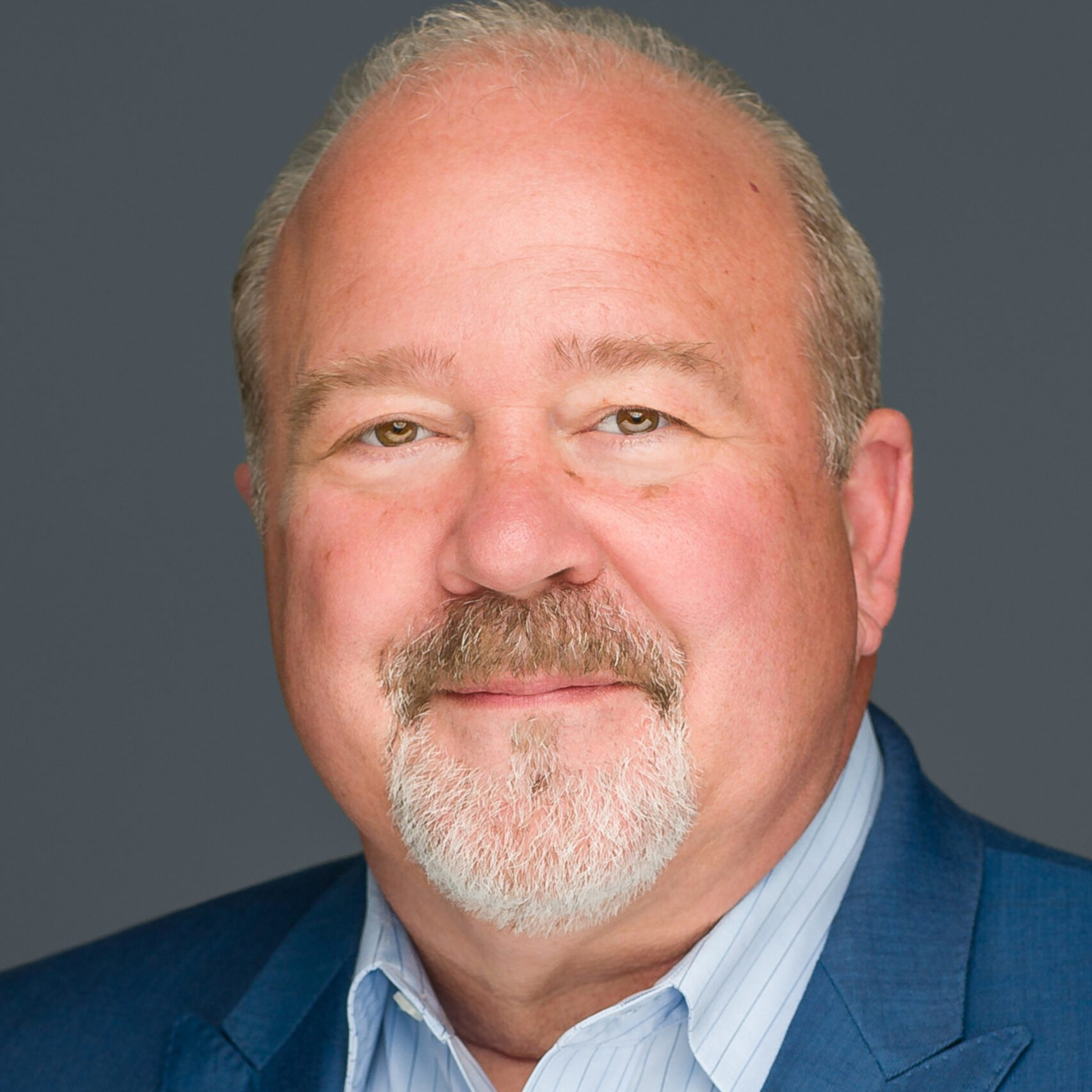 Roy Kamphausen headshot