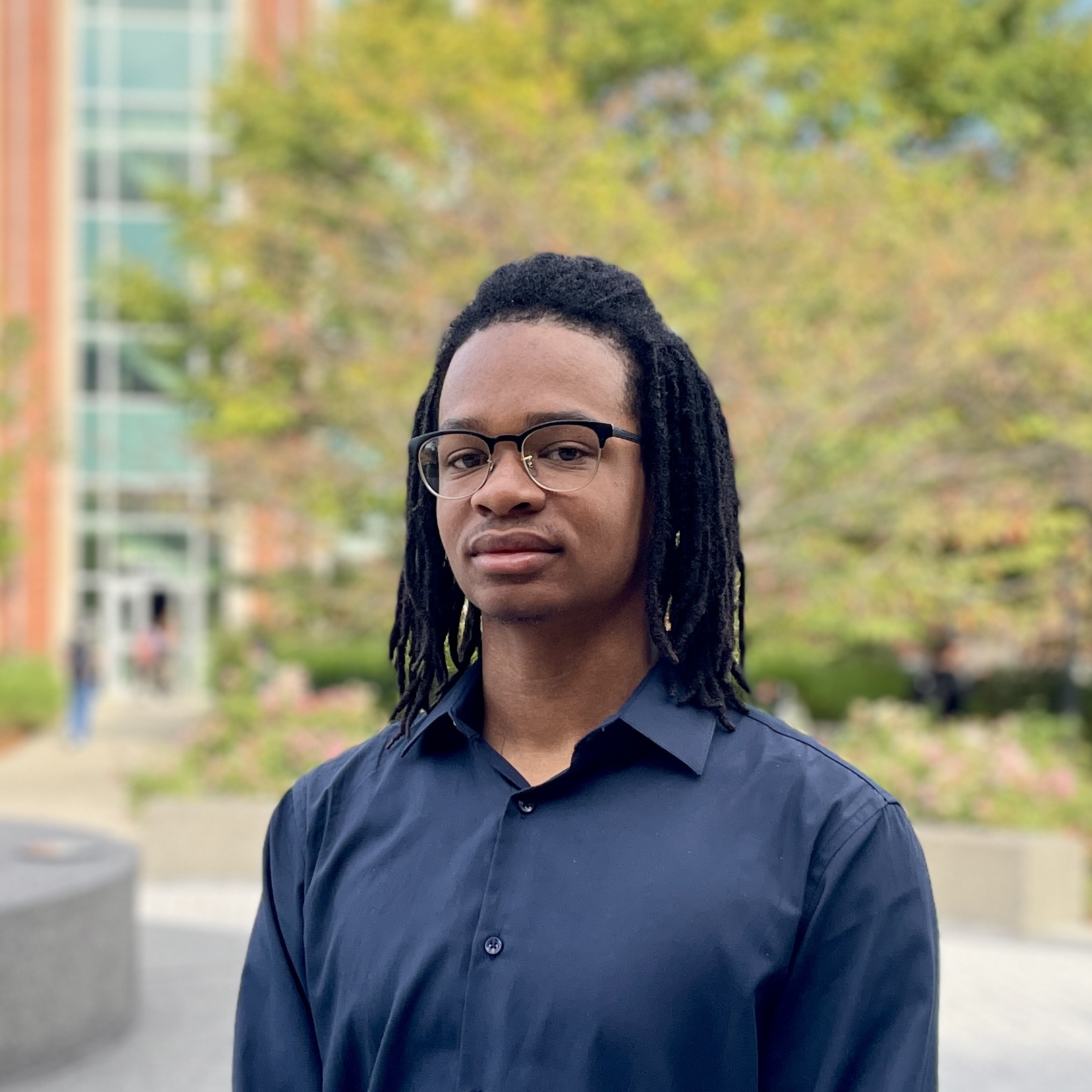 Julian Hart headshot